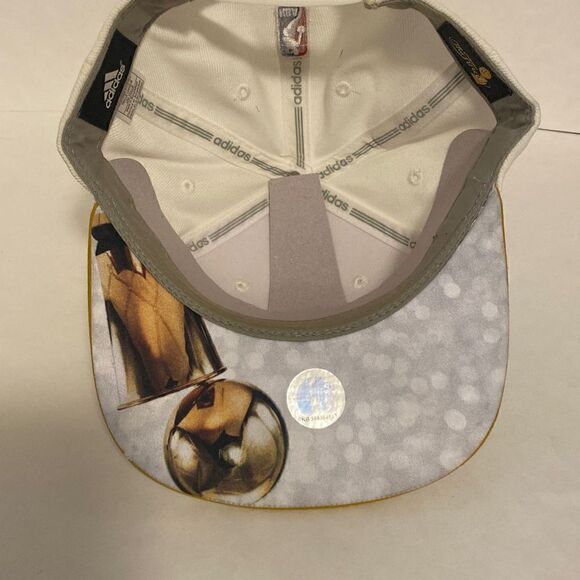 Adidas San Antonio Spurs 2014 NBA Champions SnapBack Hat With Original Sticker - Picture 5 of 7